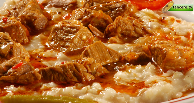Beğendili Kebap Tarifi Kırmızı Et Yemekleri
