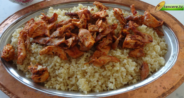 Tavuklu Köy Pilavı tarifi