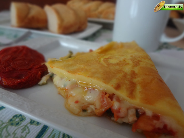 Domatesli omlet Domatesli omlet