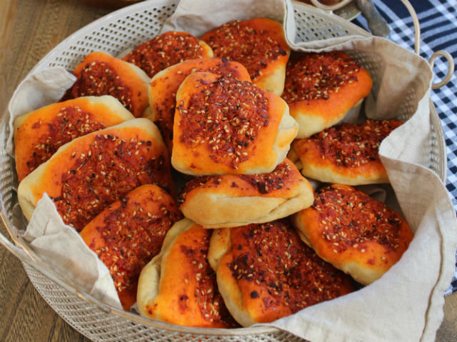 Biberli Ekmek tarifi