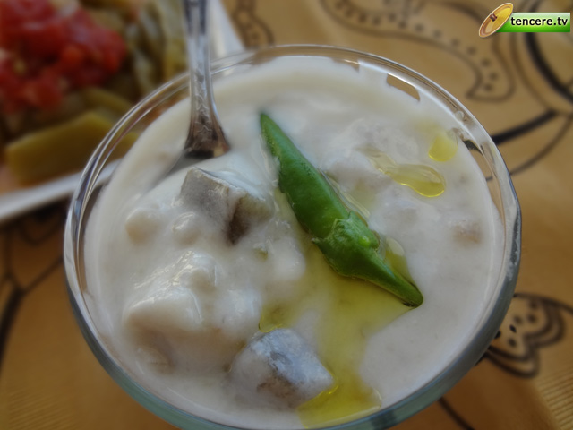 Patlıcanlı Biberli Ayran Çorbası tarifi