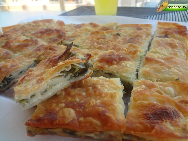 ispanakli tepsi boregi tarifi borekler corekler