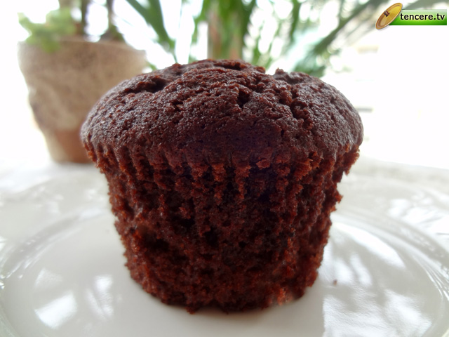 Kakaolu Üzümlü Muffin tarifi