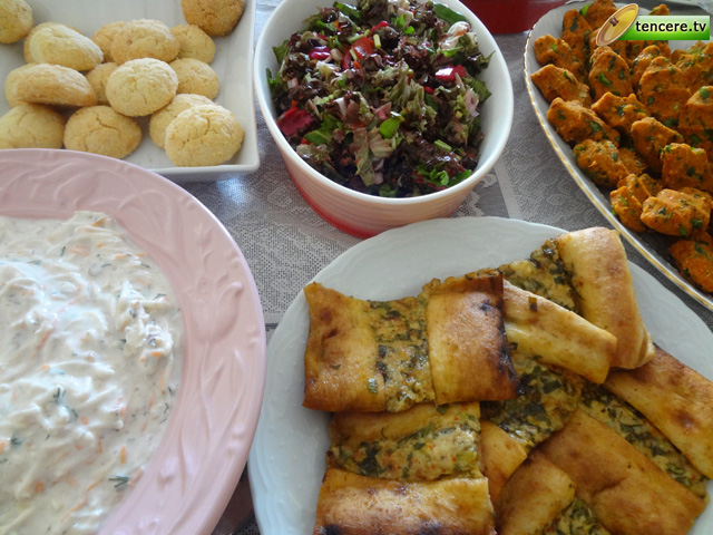 Kuzenimle Çay Keyfi :) tarifi