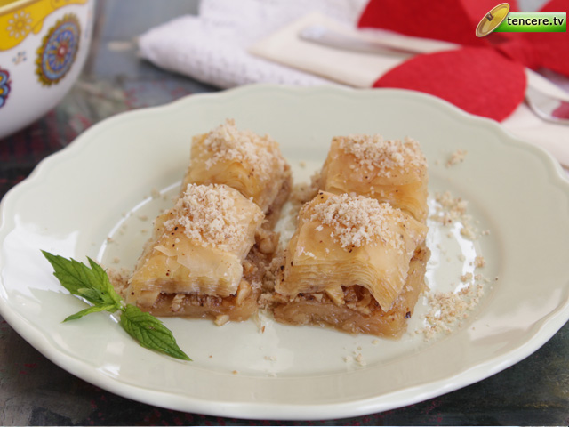 Baklava (Baklava Yufkasından) tarifi