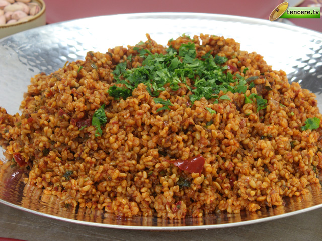 Kuru Biberli, Taze Sarımsaklı Bulgur Pilavı tarifi