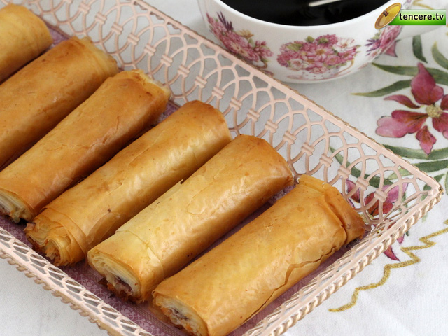 Baklava Yufkasından Çıtır Börek Tarifi Börekler Çörekler