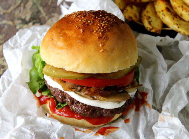 Yumuşacık Hamburger Ekmeği tarifi