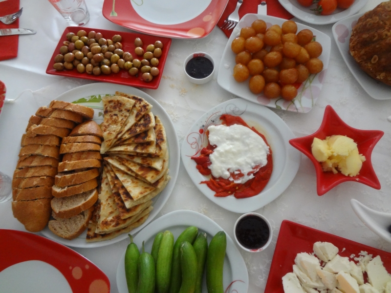 Beğendik Lezzetleriyle Kahvaltı - Resim : 5