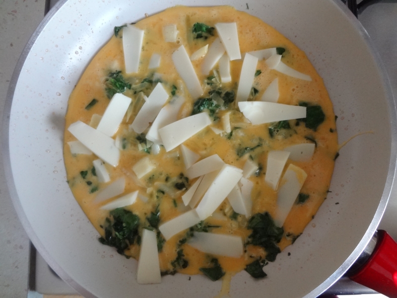Ispanaklı Kaşarlı Omlet - Resim : 2